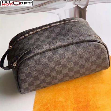 men's louis vuitton toiletry bag|Meer.